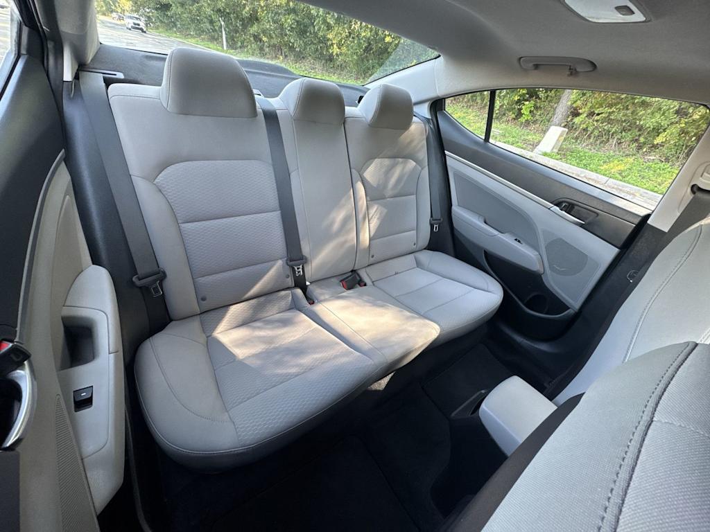 Thumbnail: 2019 Hyundai Elantra - 23