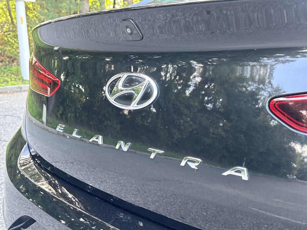 Thumbnail: 2019 Hyundai Elantra - 7