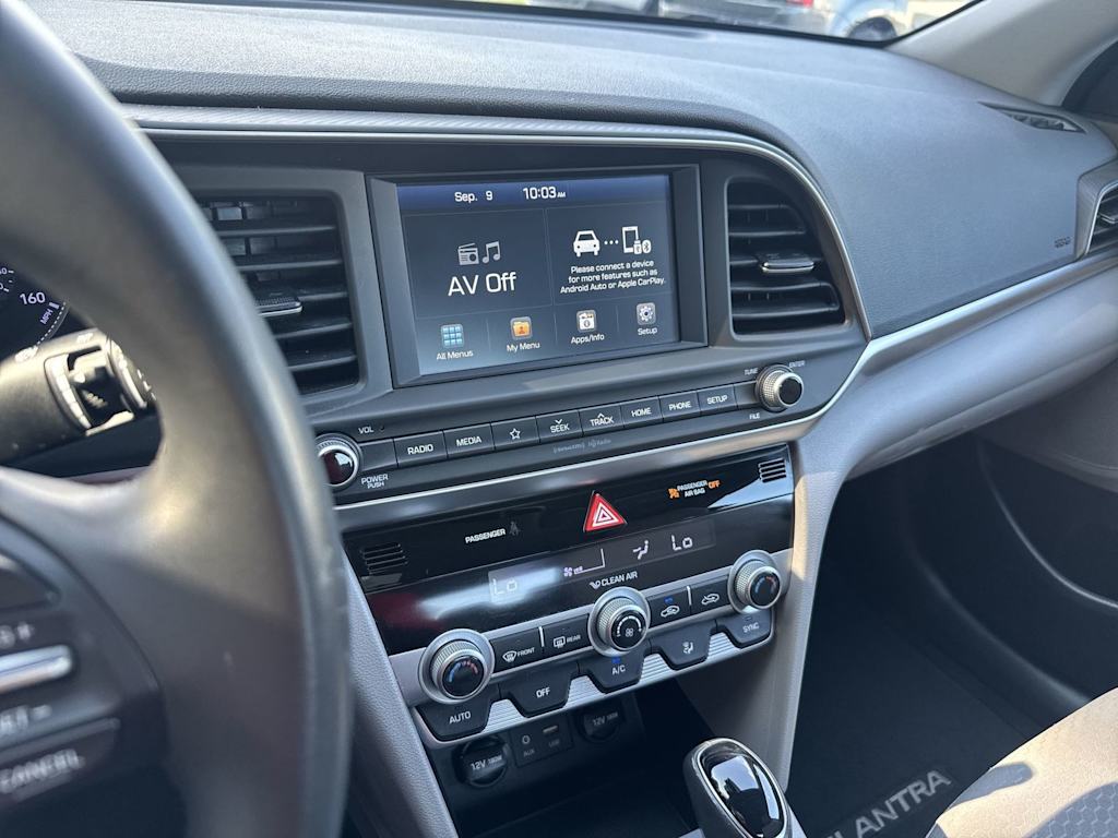 Thumbnail: 2019 Hyundai Elantra - 15