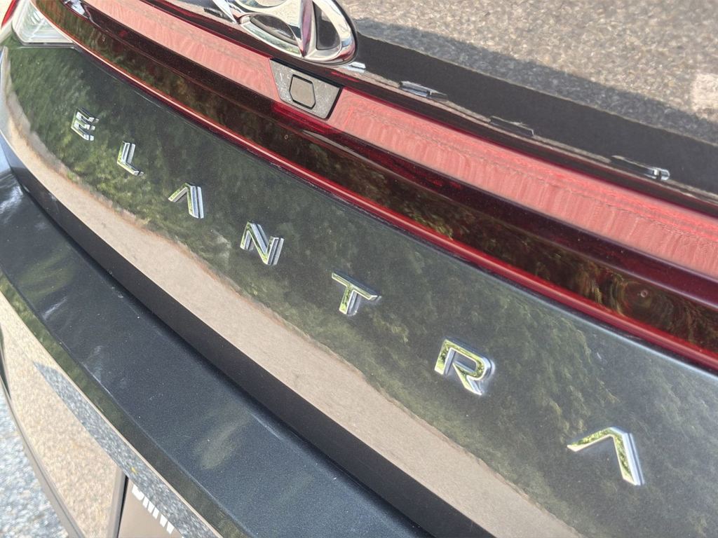 Thumbnail: 2021 Hyundai Elantra - 7