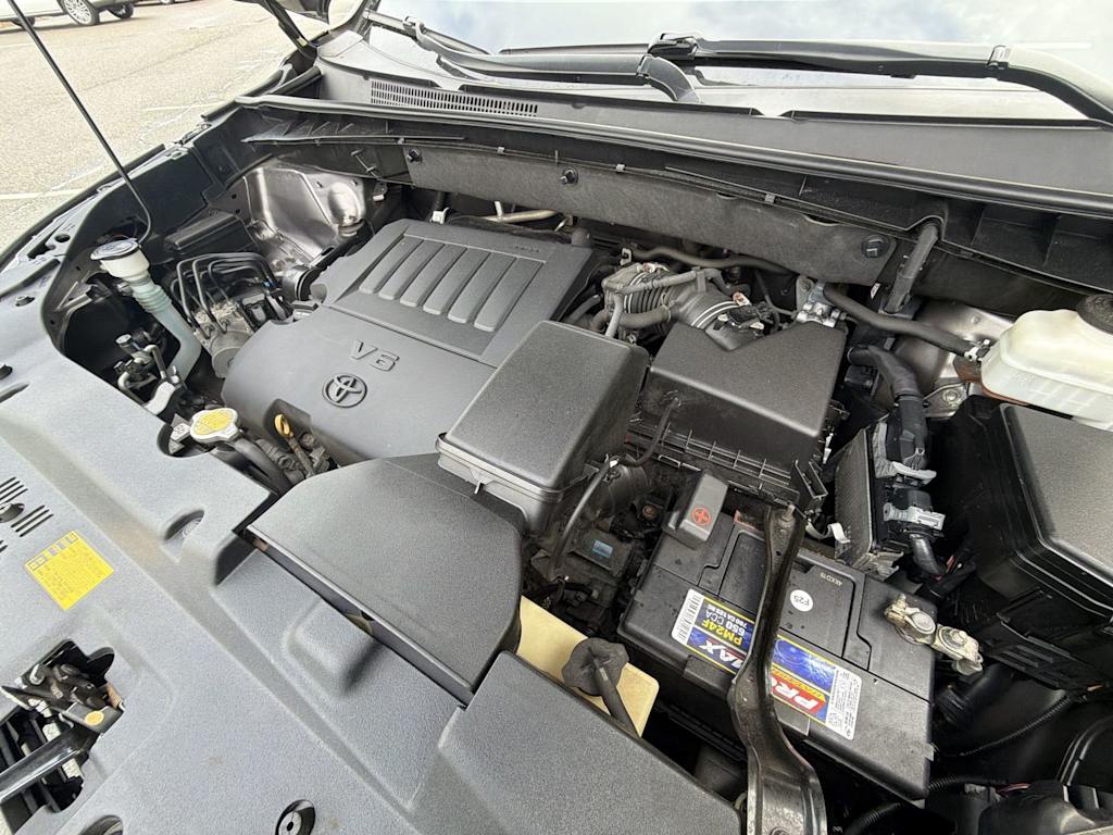 Thumbnail: 2014 Toyota Highlander - 9