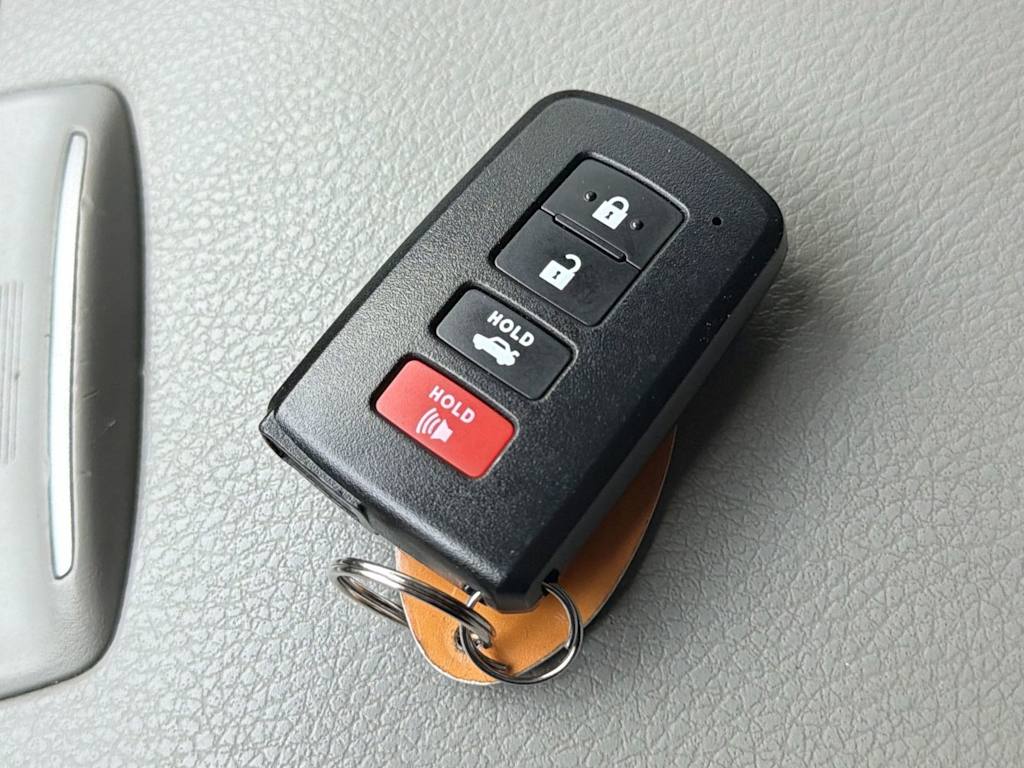 Thumbnail: 2014 Toyota Highlander - 19