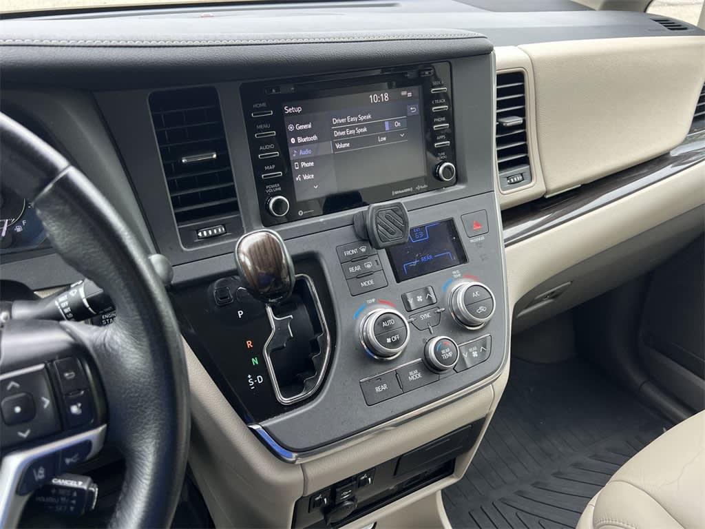 2019 Toyota Sienna XLE Premium 13