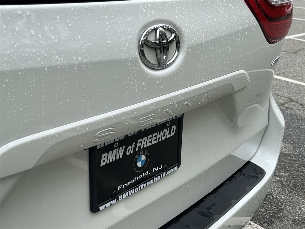 2019 Toyota Sienna XLE Premium 27