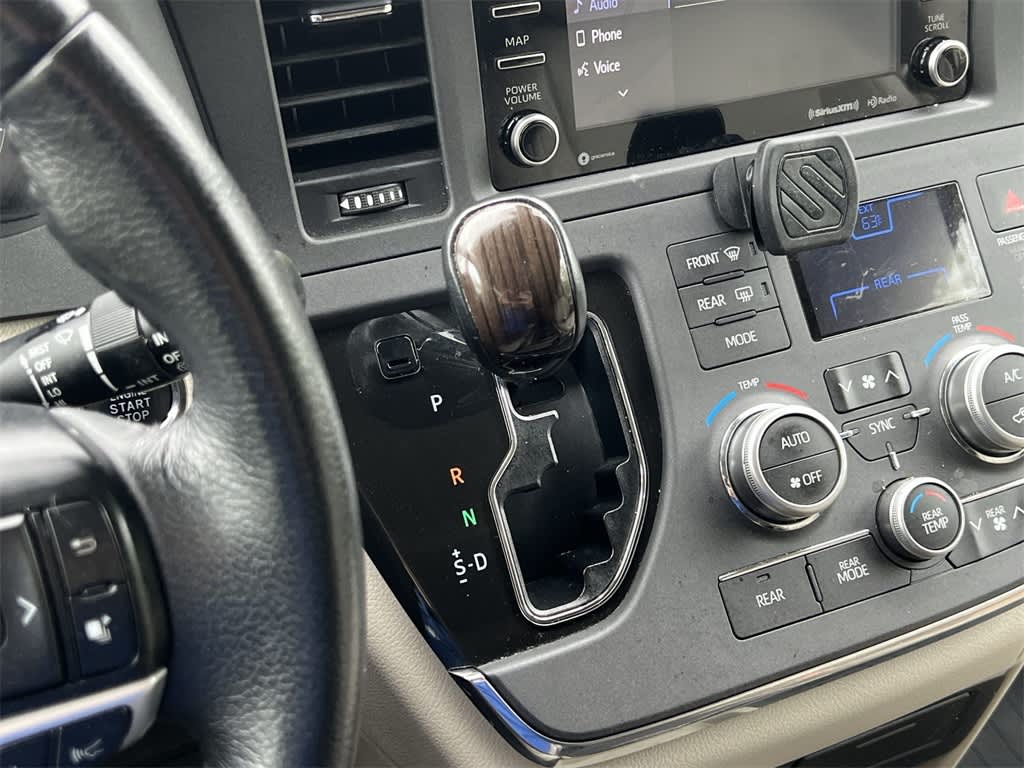 2019 Toyota Sienna XLE Premium 14