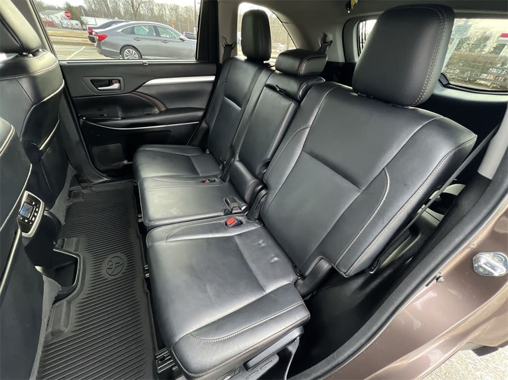 2018 Toyota Highlander XLE 28