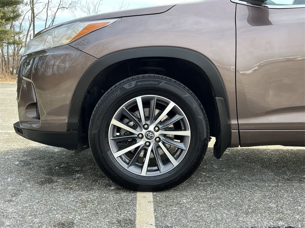 2018 Toyota Highlander XLE 8
