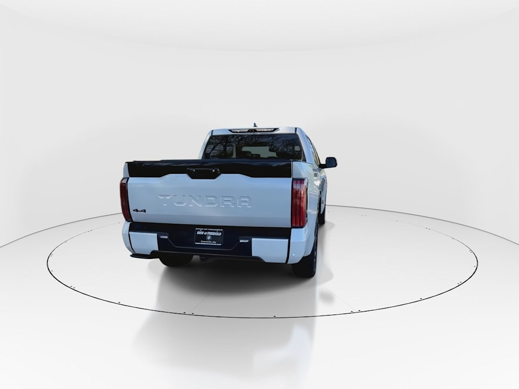 Thumbnail: 2024 Toyota Tundra - 18