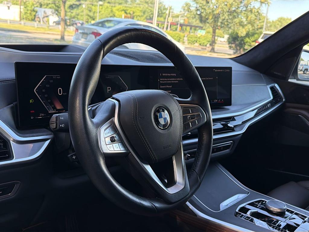 Thumbnail: 2024 BMW X7 - 14