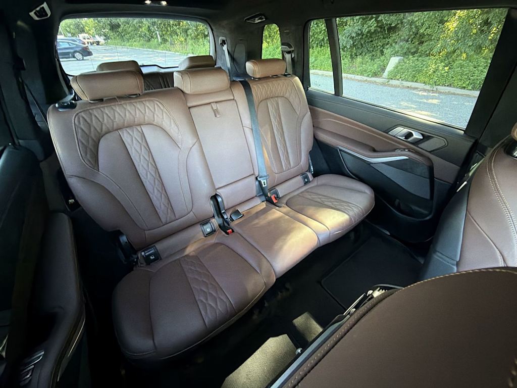Thumbnail: 2024 BMW X7 - 27