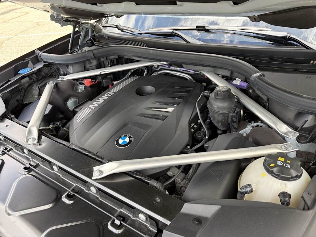 Thumbnail: 2024 BMW X7 - 9