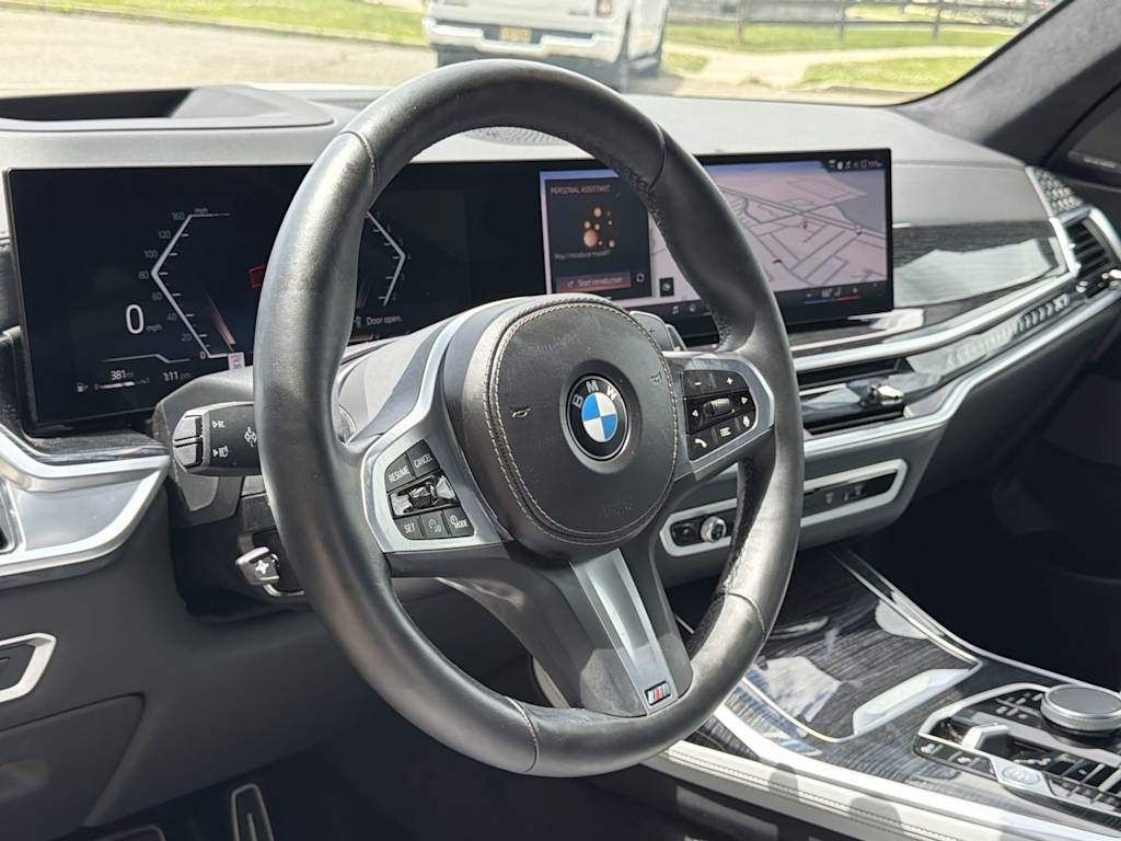 Thumbnail: 2024 BMW X7 - 10