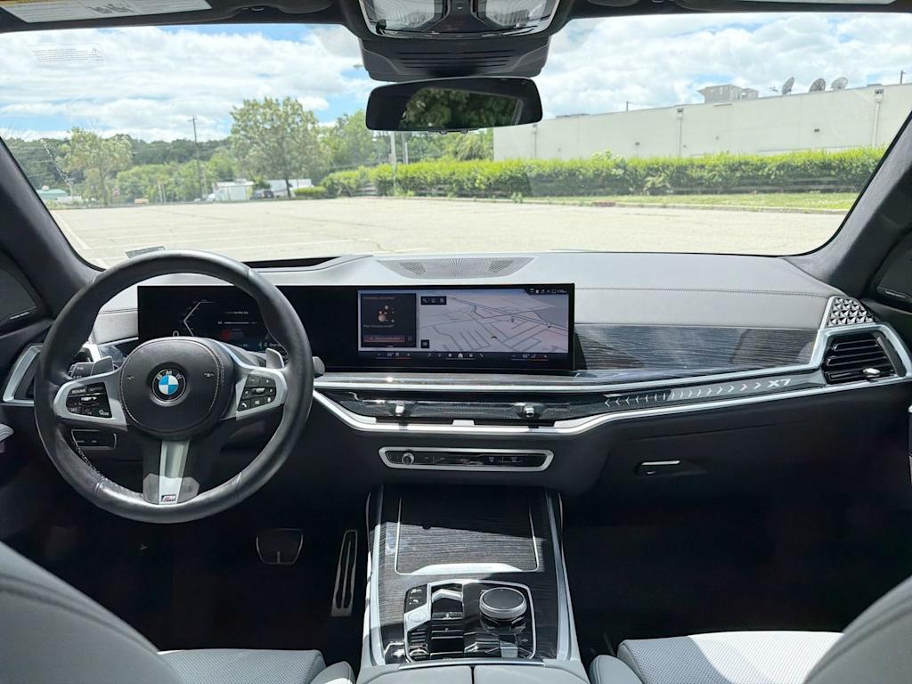 Thumbnail: 2024 BMW X7 - 2