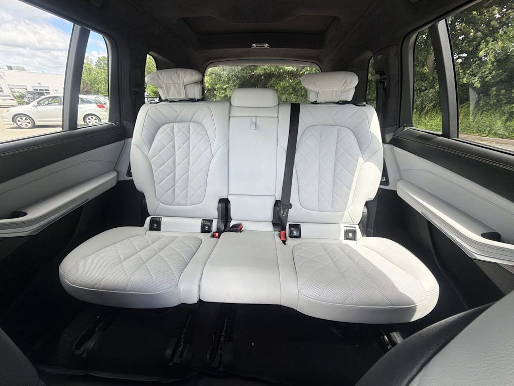 Thumbnail: 2024 BMW X7 - 26