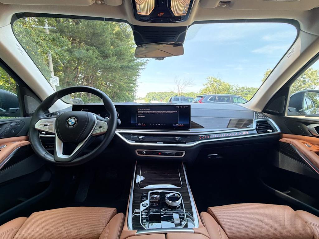 Thumbnail: 2024 BMW X7 - 10