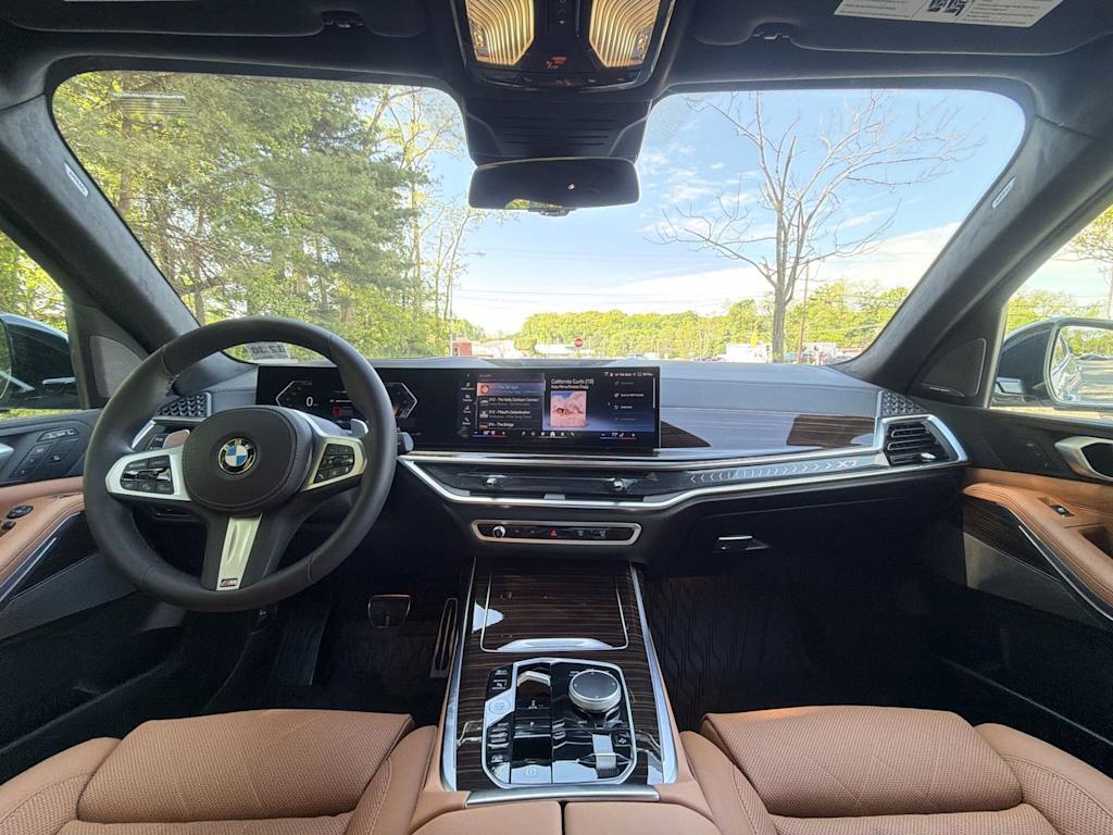 Thumbnail: 2026 BMW X7 - 2