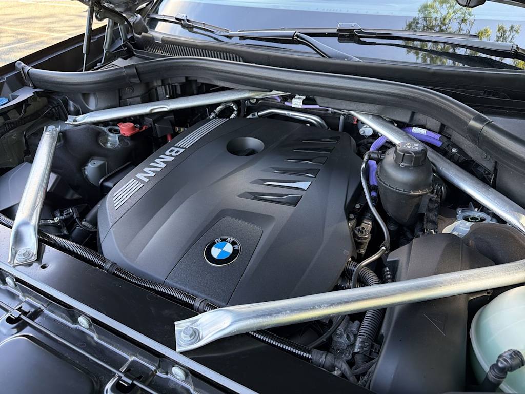 Thumbnail: 2026 BMW X7 - 9