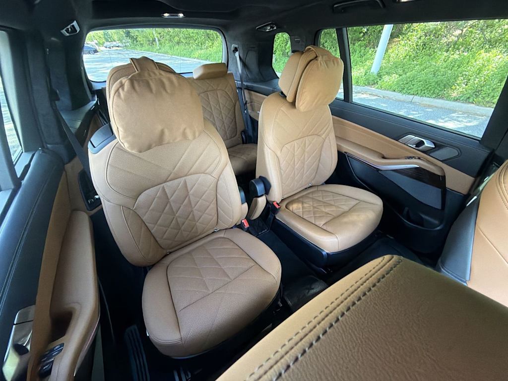 Thumbnail: 2026 BMW X7 - 27