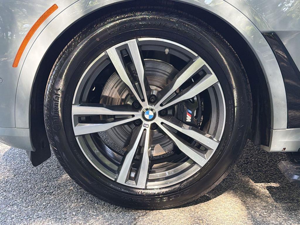 Thumbnail: 2026 BMW X7 - 8