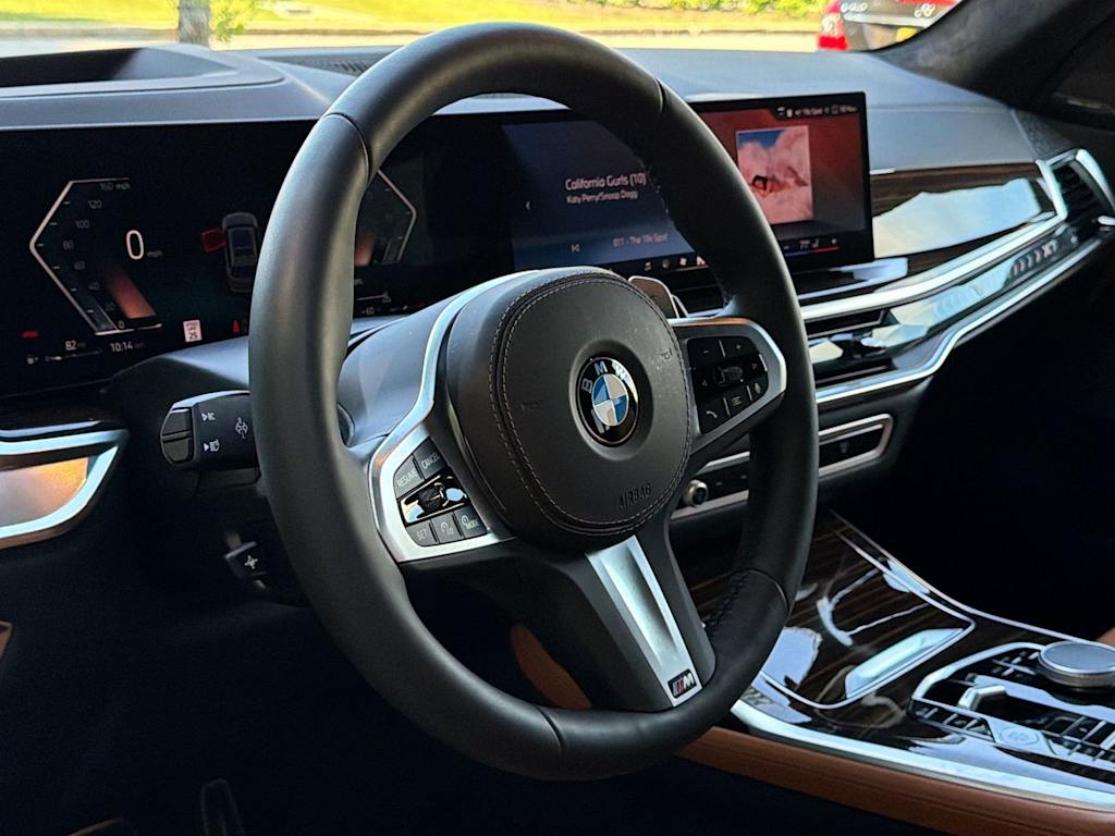 Thumbnail: 2026 BMW X7 - 10