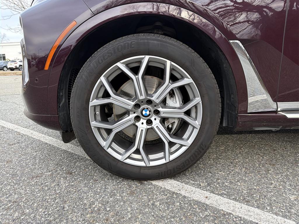 Thumbnail: 2023 BMW X7 - 8