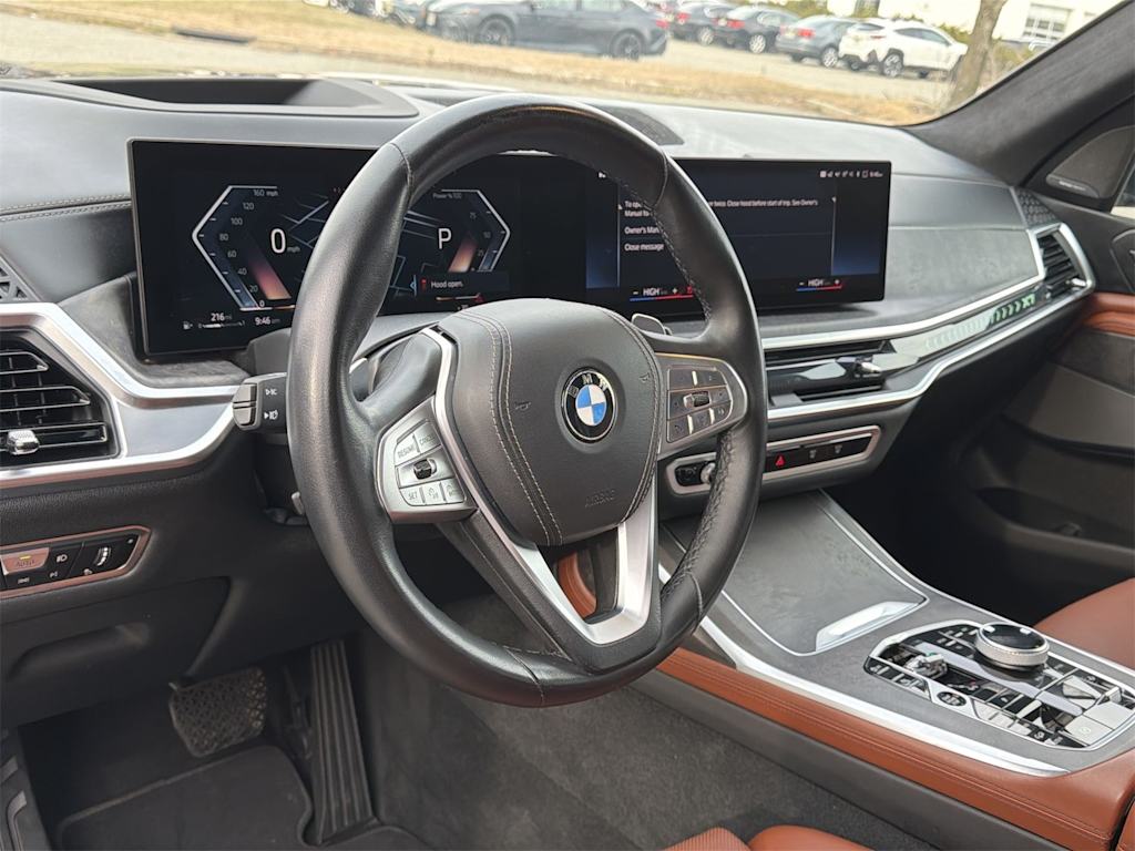 Thumbnail: 2023 BMW X7 - 10