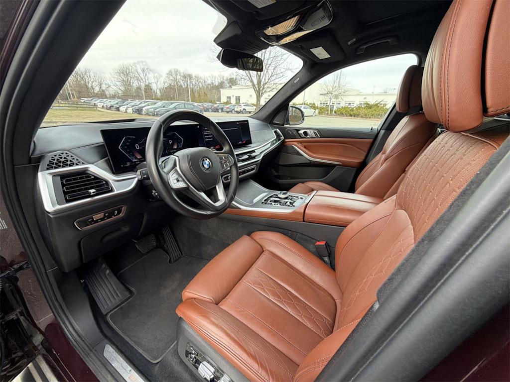 Thumbnail: 2023 BMW X7 - 11