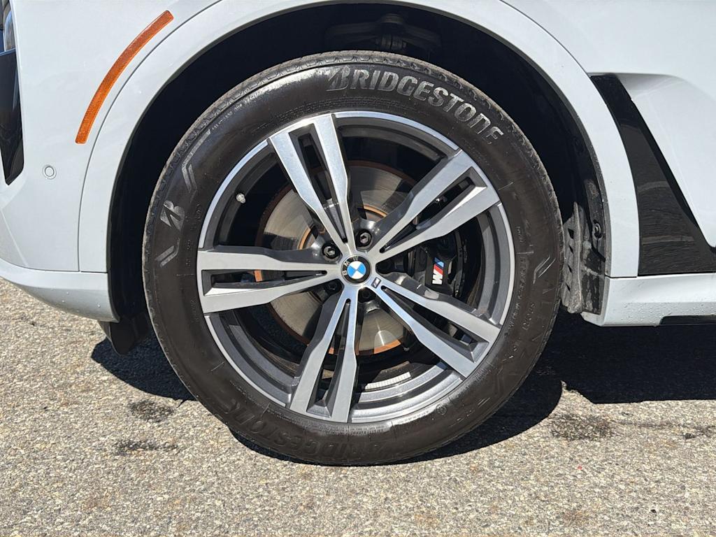 Thumbnail: 2024 BMW X7 - 8