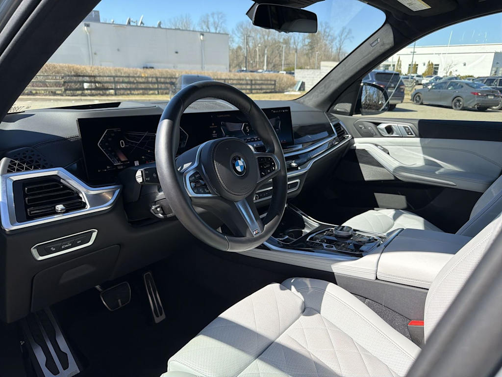 Thumbnail: 2024 BMW X7 - 2