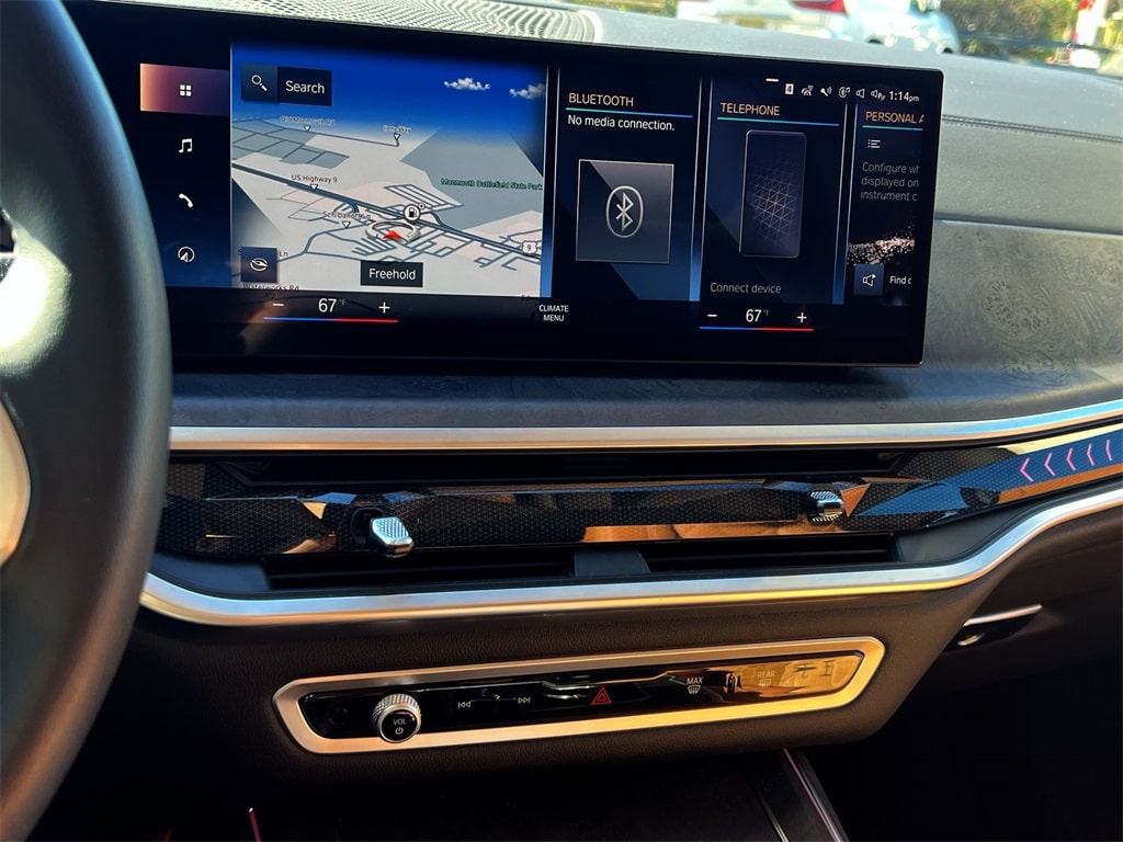 Thumbnail: 2023 BMW X7 - 14