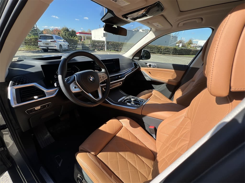 Thumbnail: 2023 BMW X7 - 11