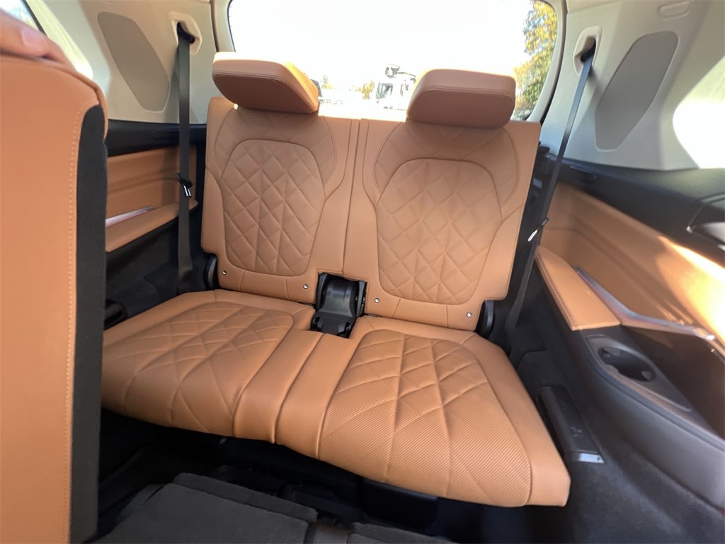 Thumbnail: 2023 BMW X7 - 30