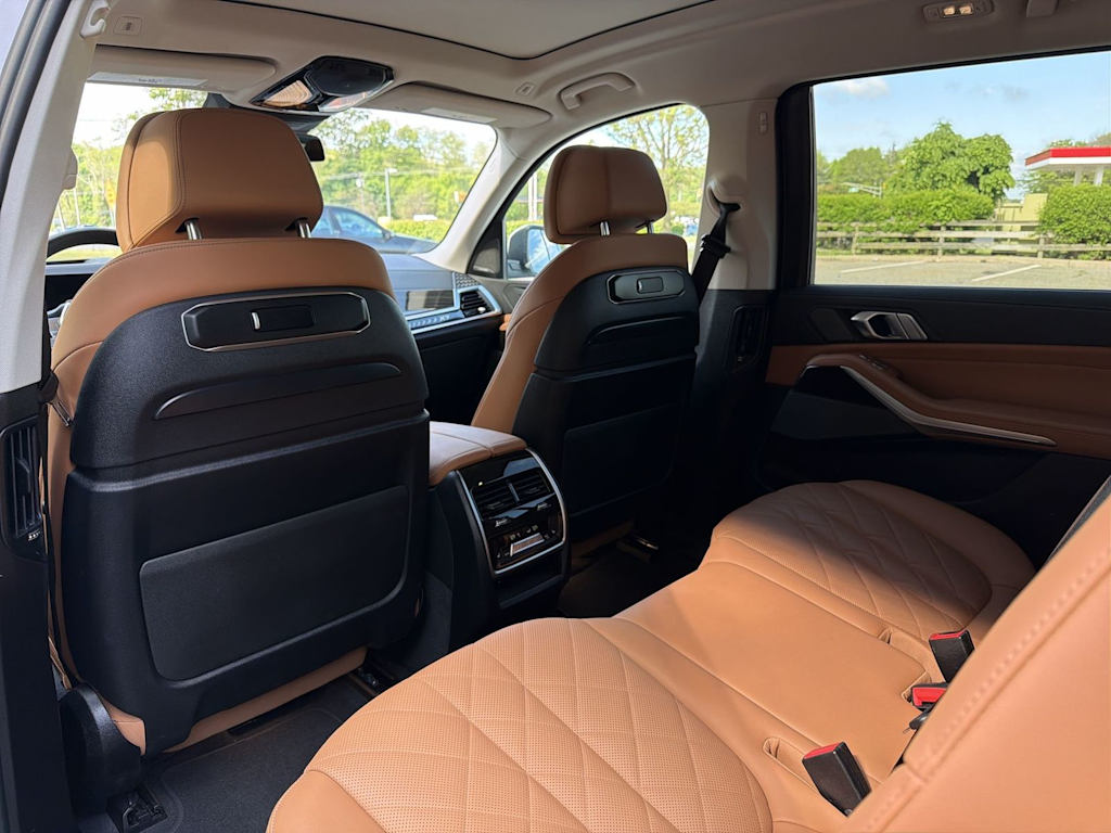 Thumbnail: 2023 BMW X7 - 13