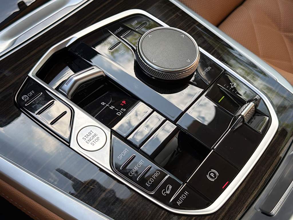 Thumbnail: 2023 BMW X7 - 29