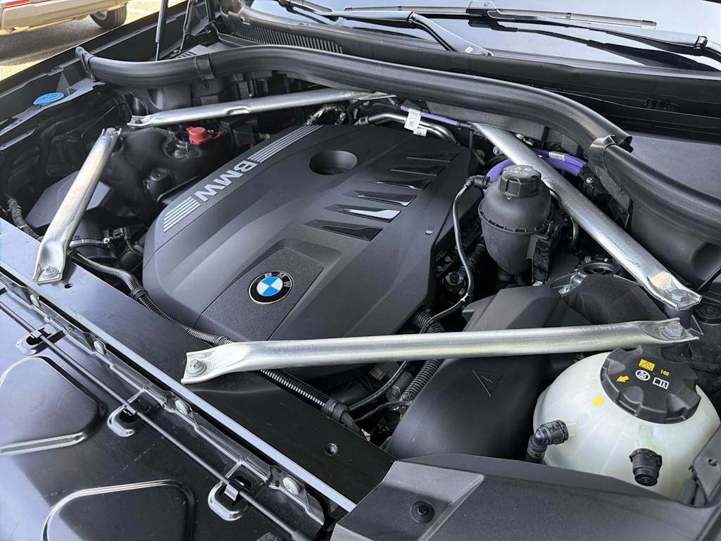 Thumbnail: 2026 BMW X7 - 9