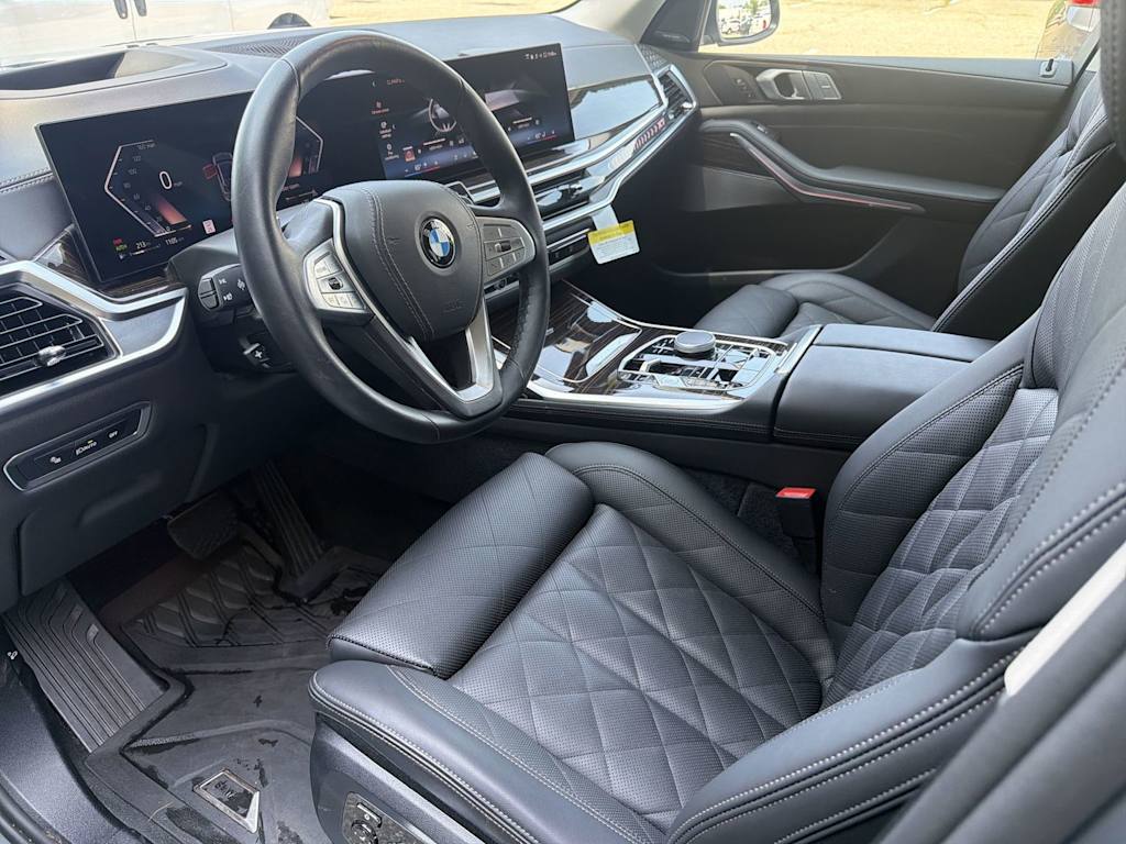 Thumbnail: 2026 BMW X7 - 11