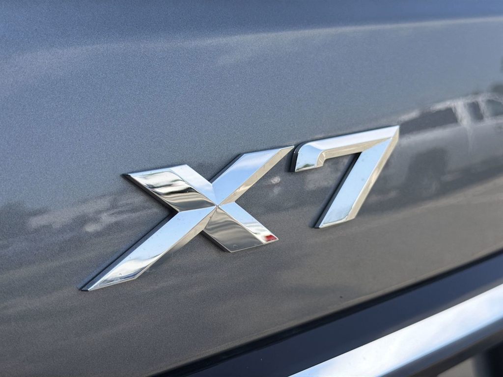 Thumbnail: 2026 BMW X7 - 7