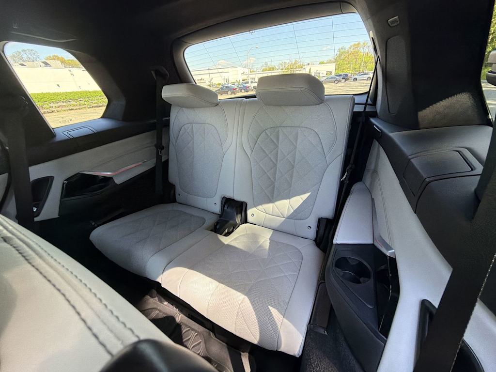 Thumbnail: 2023 BMW X7 - 29