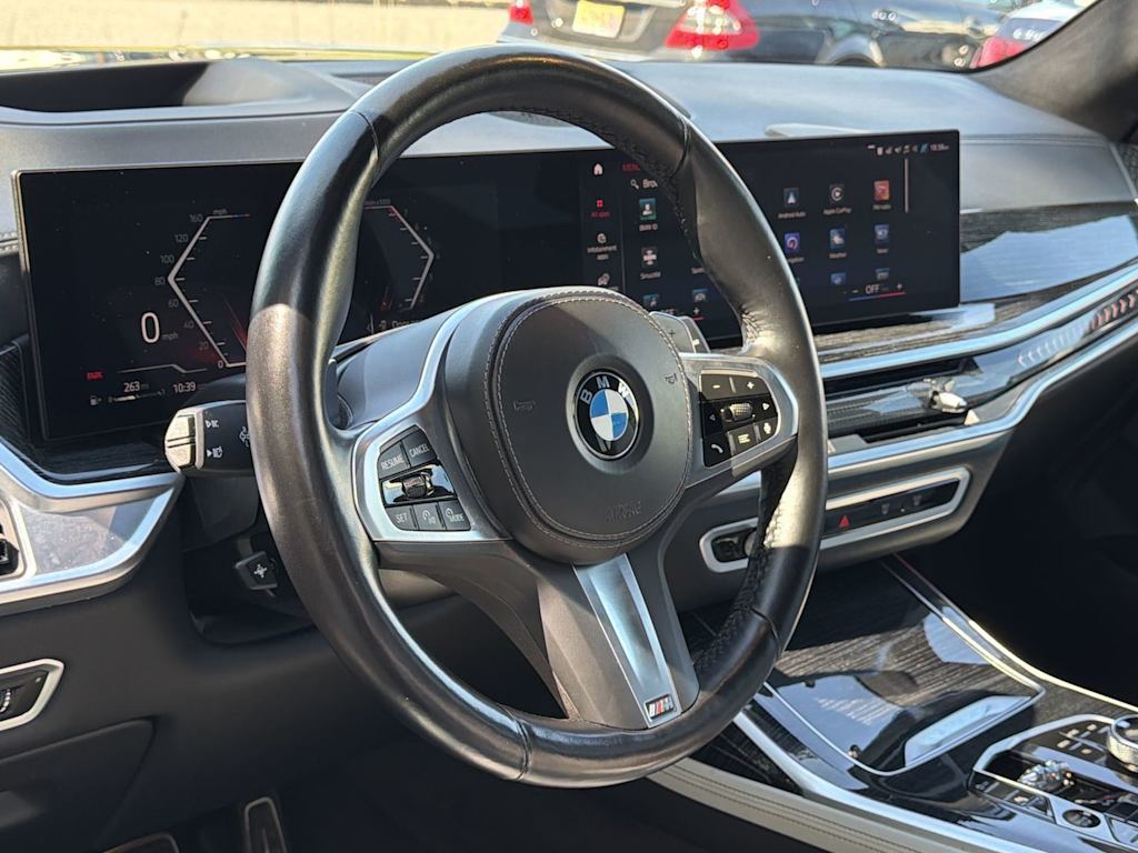 Thumbnail: 2023 BMW X7 - 14