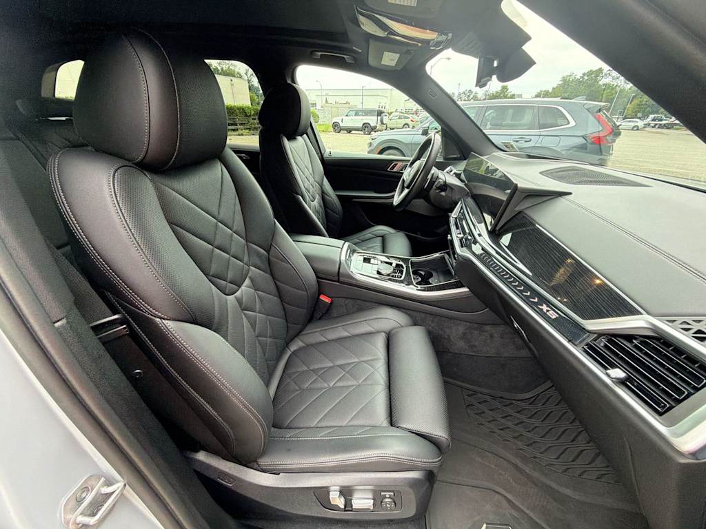 Thumbnail: 2024 BMW X5 - 11
