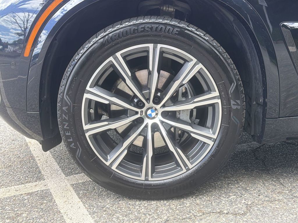 Thumbnail: 2024 BMW X5 - 8
