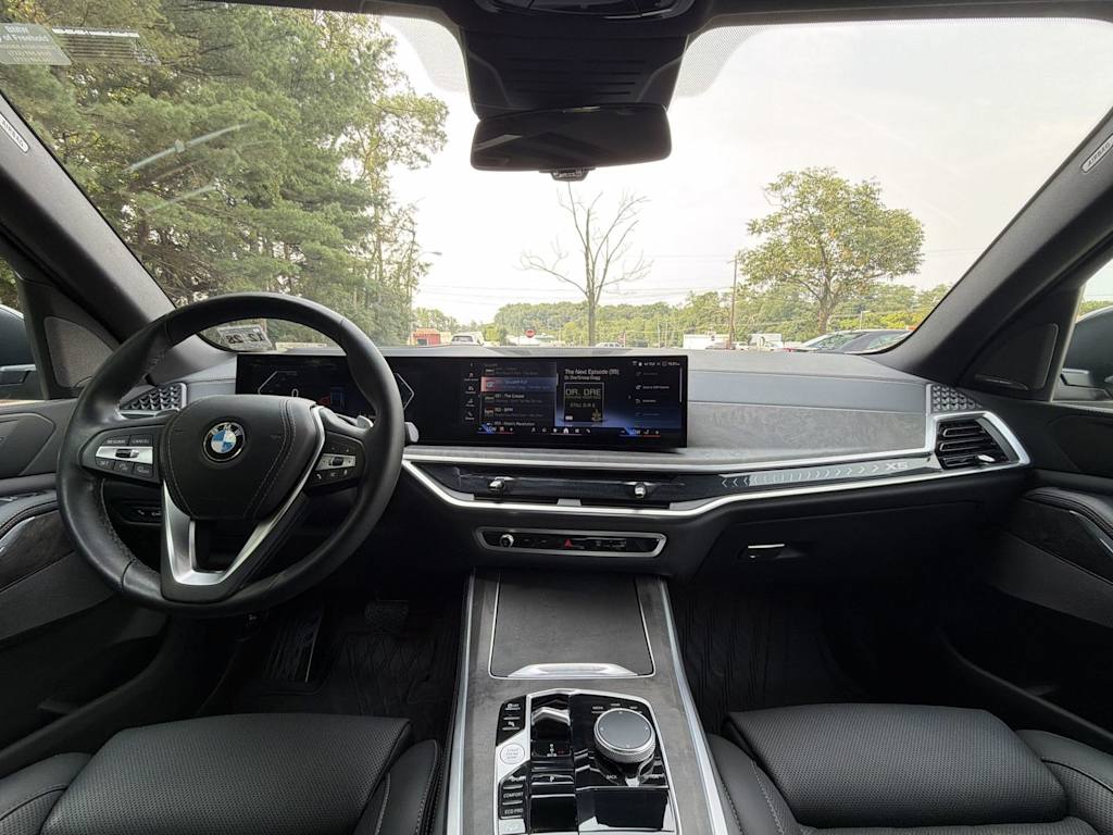Thumbnail: 2024 BMW X5 - 10