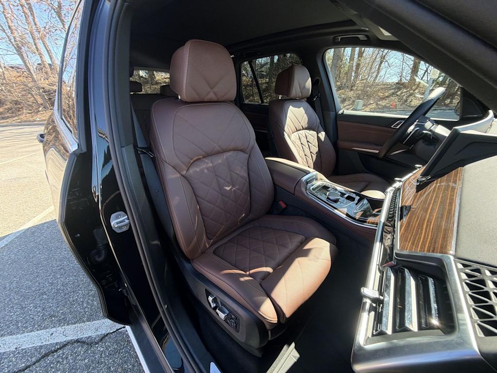 Thumbnail: 2026 BMW X5 - 10