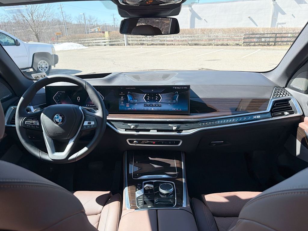 Thumbnail: 2026 BMW X5 - 9