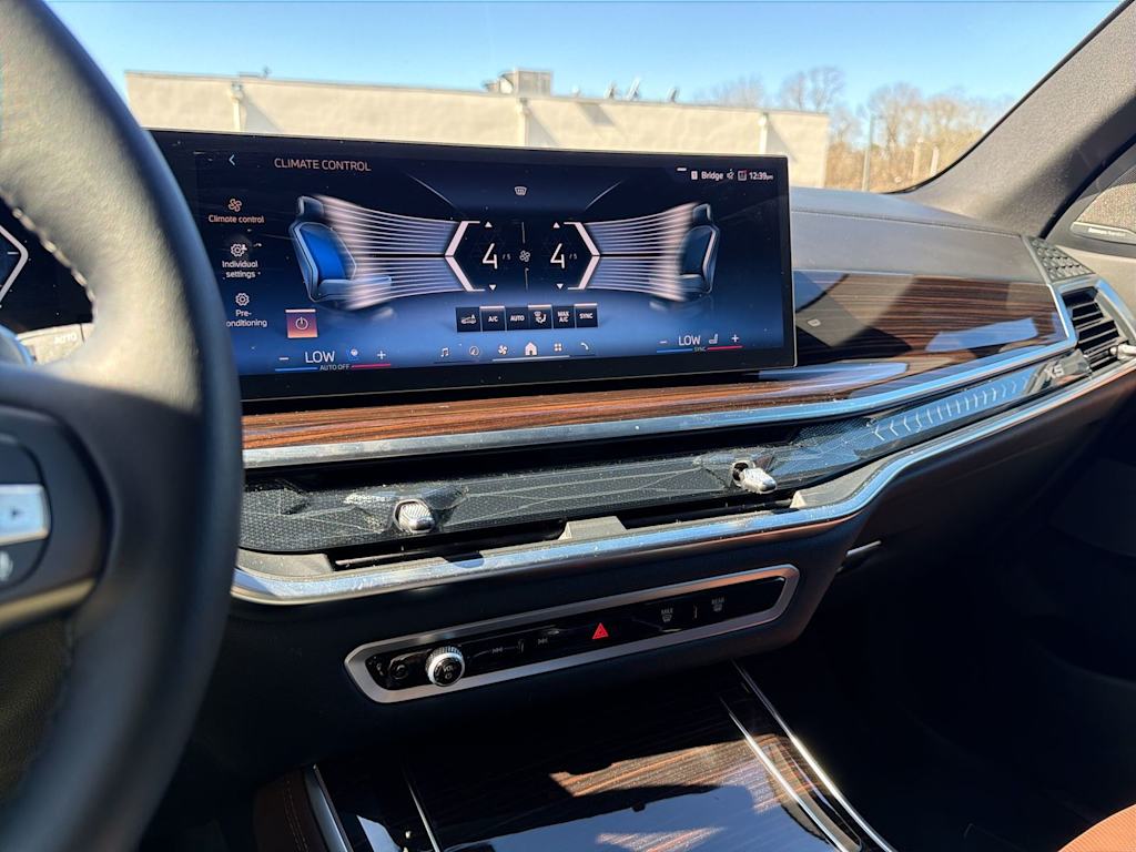Thumbnail: 2026 BMW X5 - 13