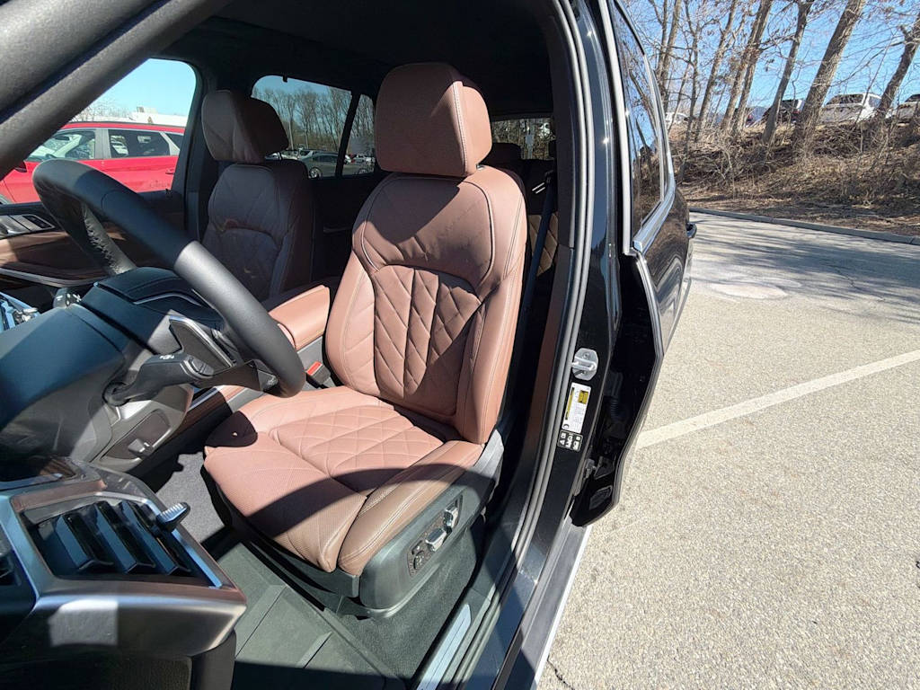 Thumbnail: 2026 BMW X5 - 26
