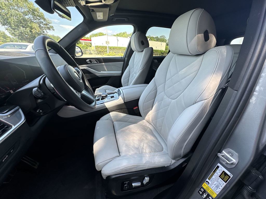 Thumbnail: 2024 BMW X5 - 11