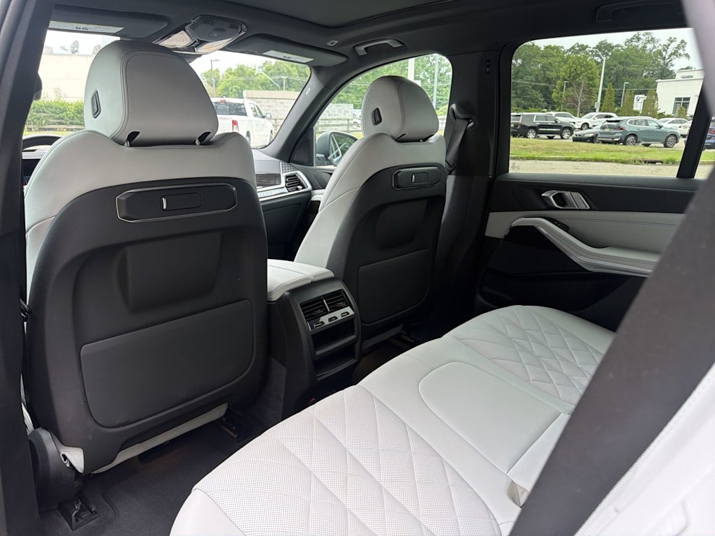 Thumbnail: 2024 BMW X5 - 13
