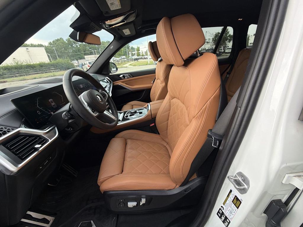 Thumbnail: 2024 BMW X5 - 11