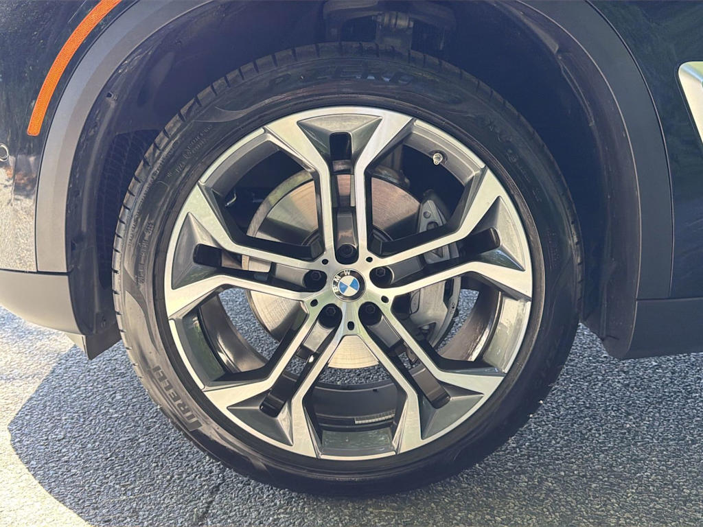 Thumbnail: 2026 BMW X5 - 8